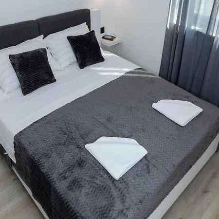Βίλα Elegant Oasis With Pool,jacuzzi And Relaxing Area